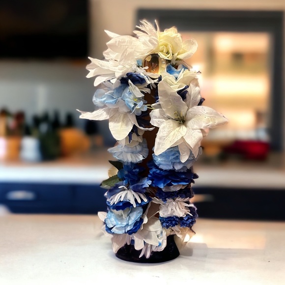 Custom lei’s graduation, Hawaiian luau,beach wedding, congrats class of 2024 - Picture 2 of 5